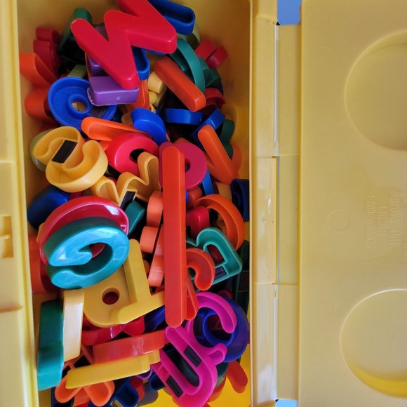 Magnetic letters and numbers - Picture 2 of 2